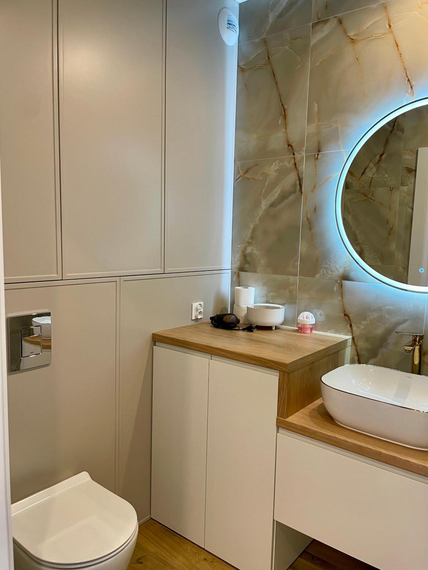 Apartment Z Widokiem Na Jezioro I Garazem Poznan