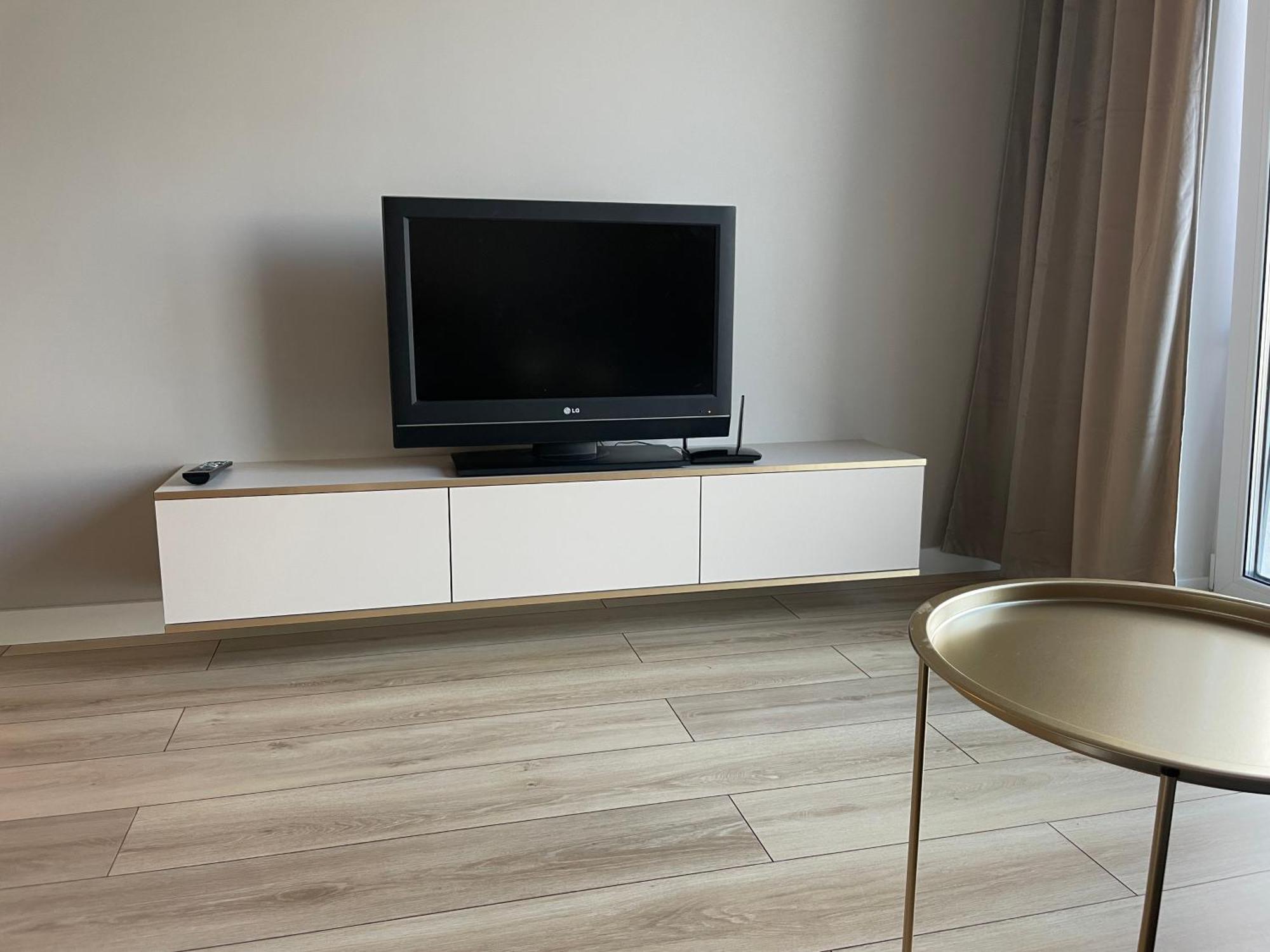 Z Widokiem Na Jezioro I Garazem * Poznań